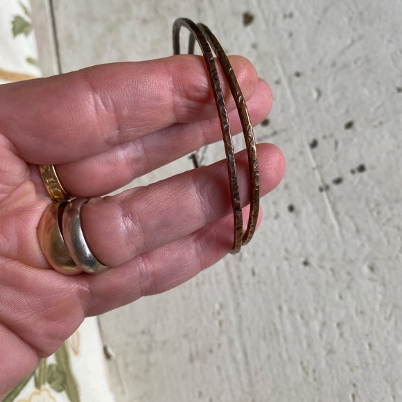 Gorgeous, enormous hammered brass hoops - Picture 2 of 6
